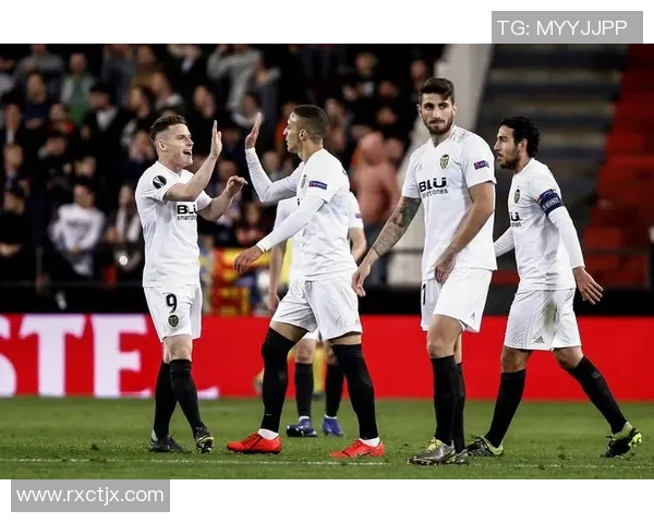 格兰纳达逆转战胜阿拉维斯,继续保持不败势头 格兰纳达逆转战胜阿拉维斯,继续保持不败势头