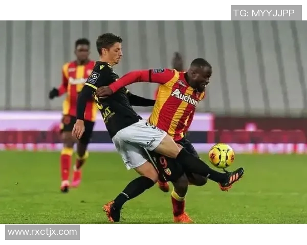 汉堡主场战平德甲劲旅,表现抢眼展现实力 汉堡主场战平德甲劲旅,表现抢眼展现实力