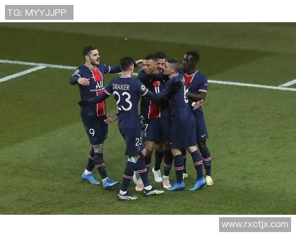 法甲最新战报:里昂主场力克巴黎圣日耳曼,卢卡库梅开二度帮助球队取得胜利 法甲最新战报:里昂主场力克巴黎圣日耳曼,卢卡库梅开二度帮助球队取得胜利